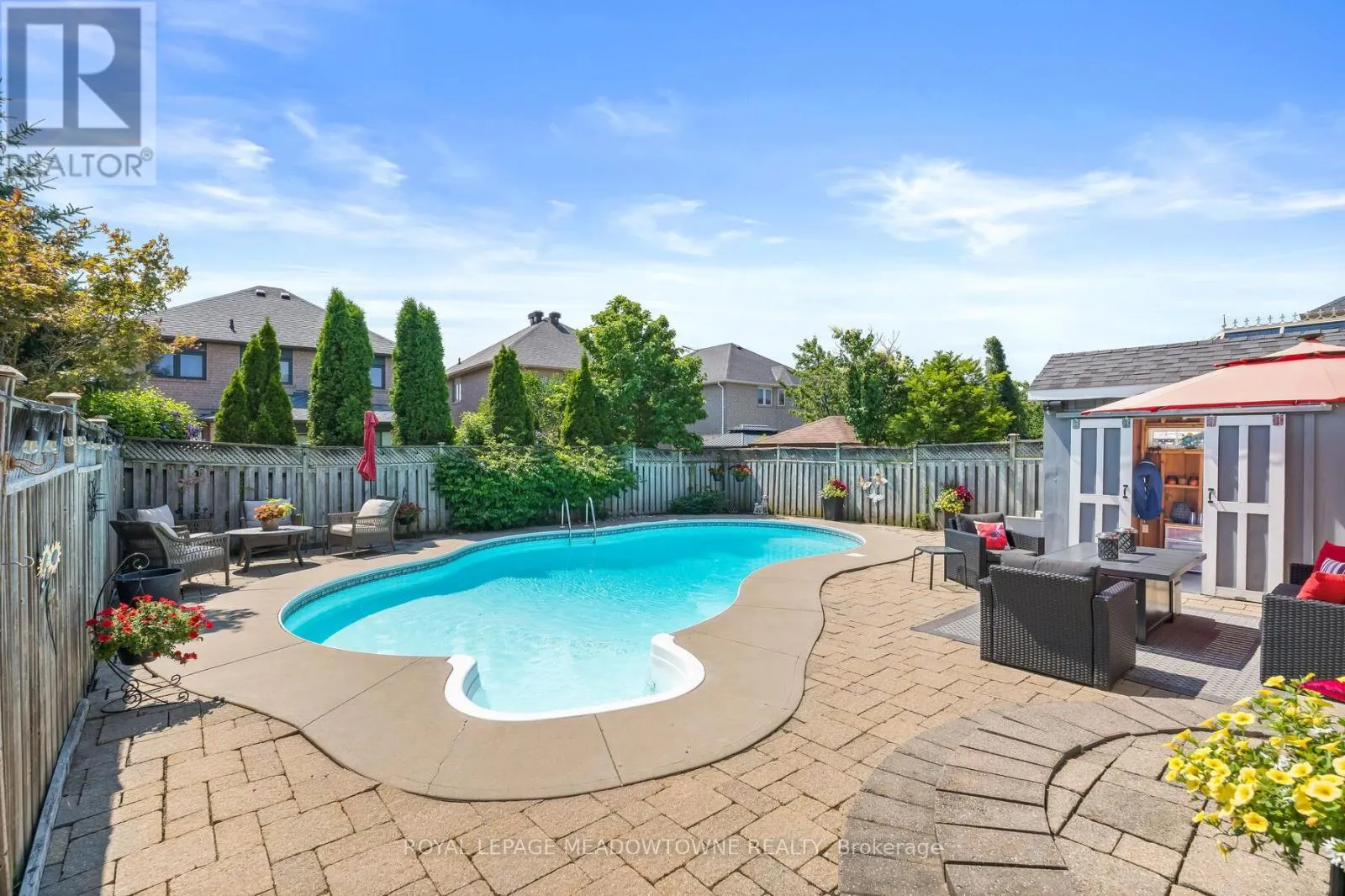 16 CHESTER CRESCENT S