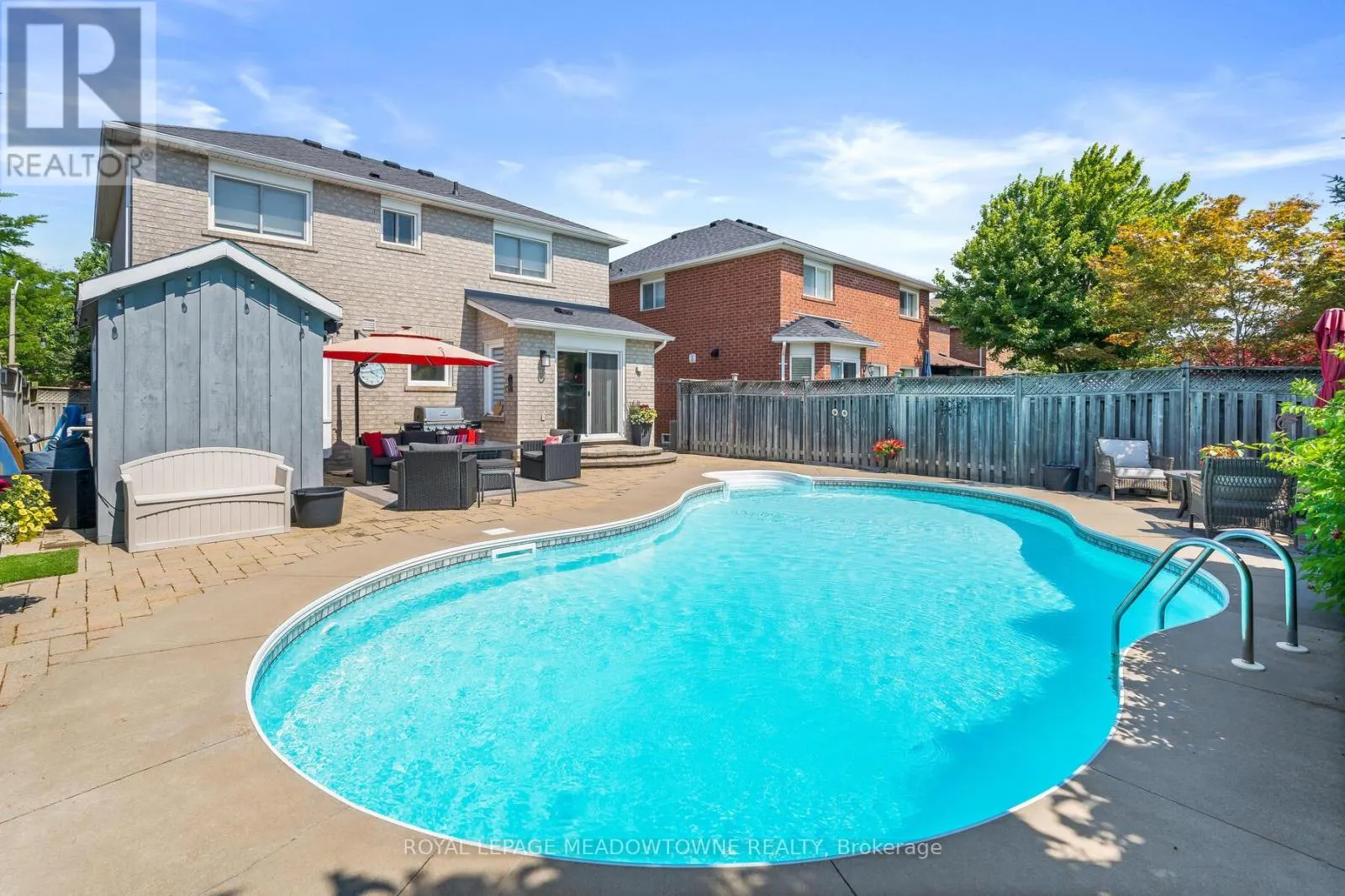 16 CHESTER CRESCENT S