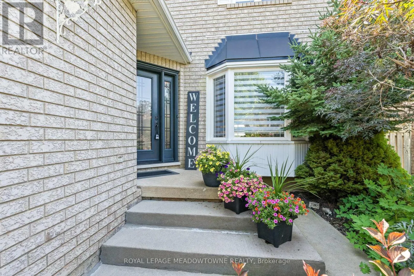16 CHESTER CRESCENT S