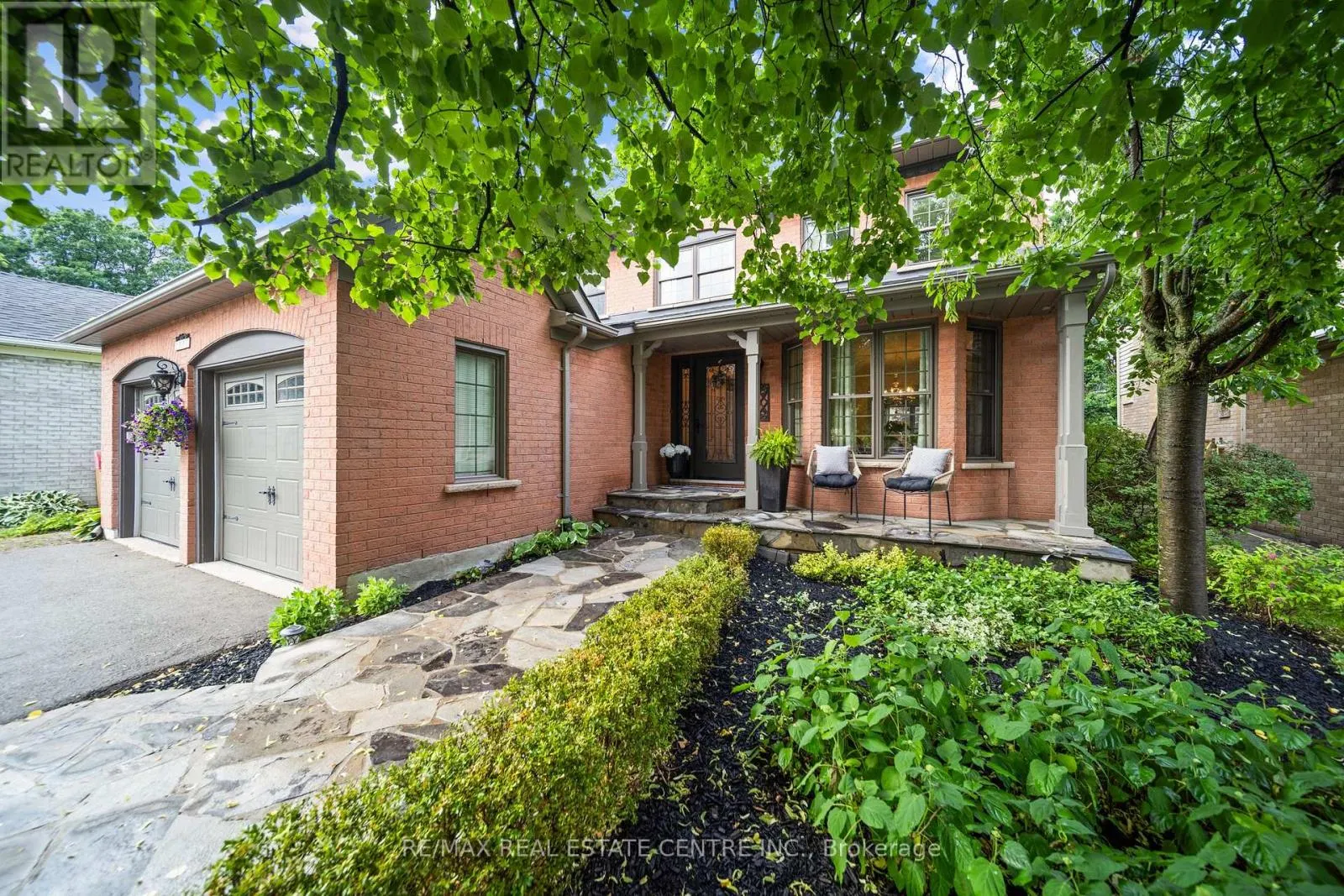 2067 ANNETTE COURT