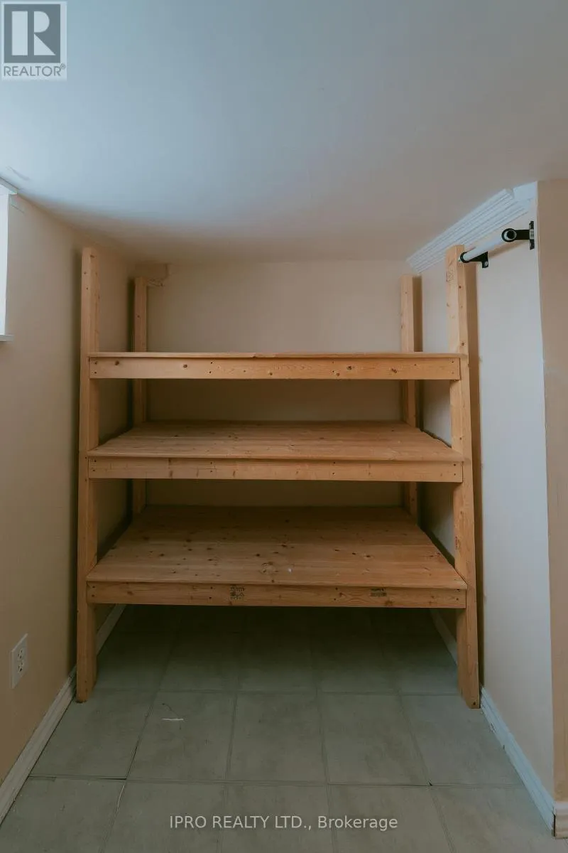 BASEMENT - 183 LIVINGSTONE AVENUE W