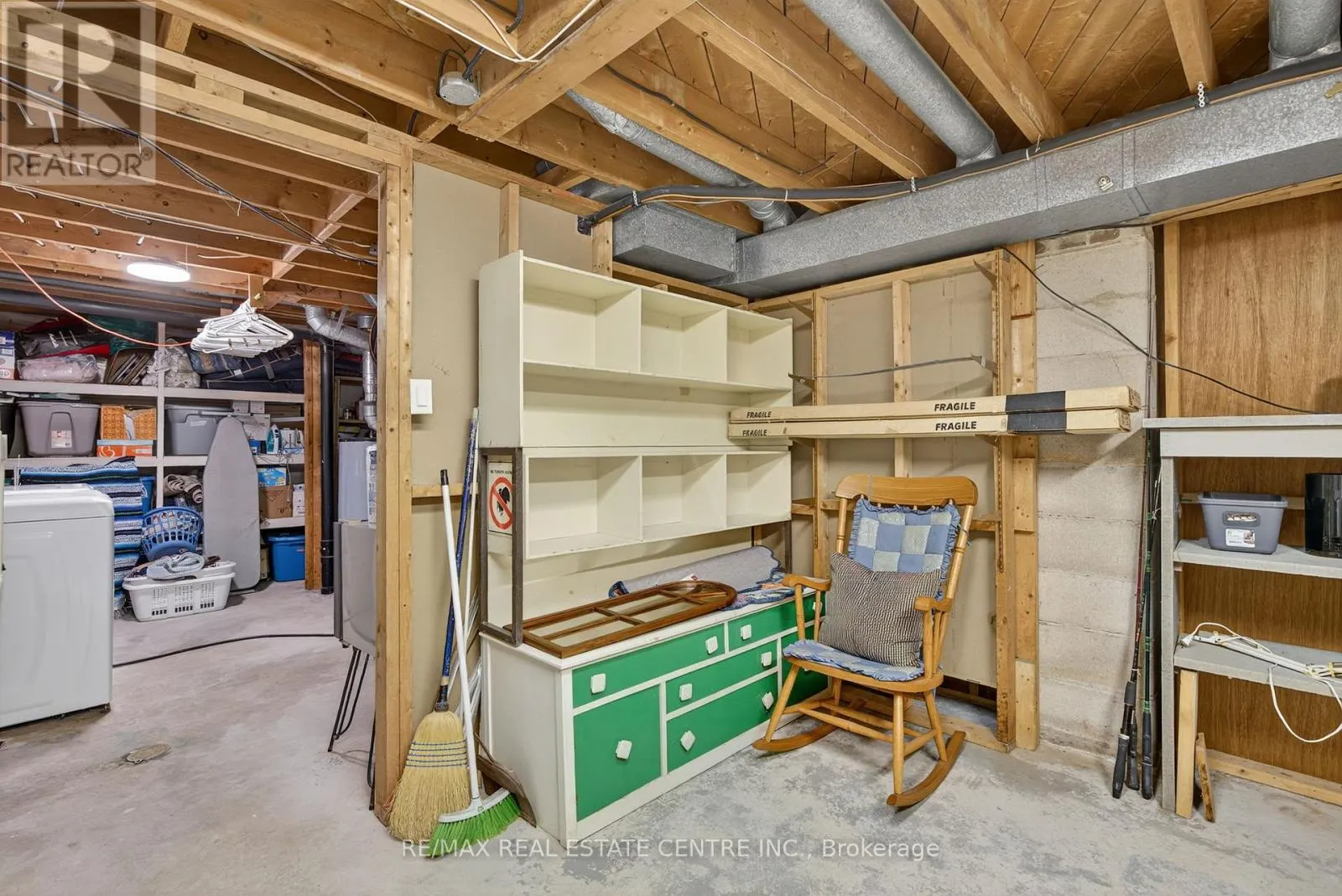 75 MAPLE CRESCENT
