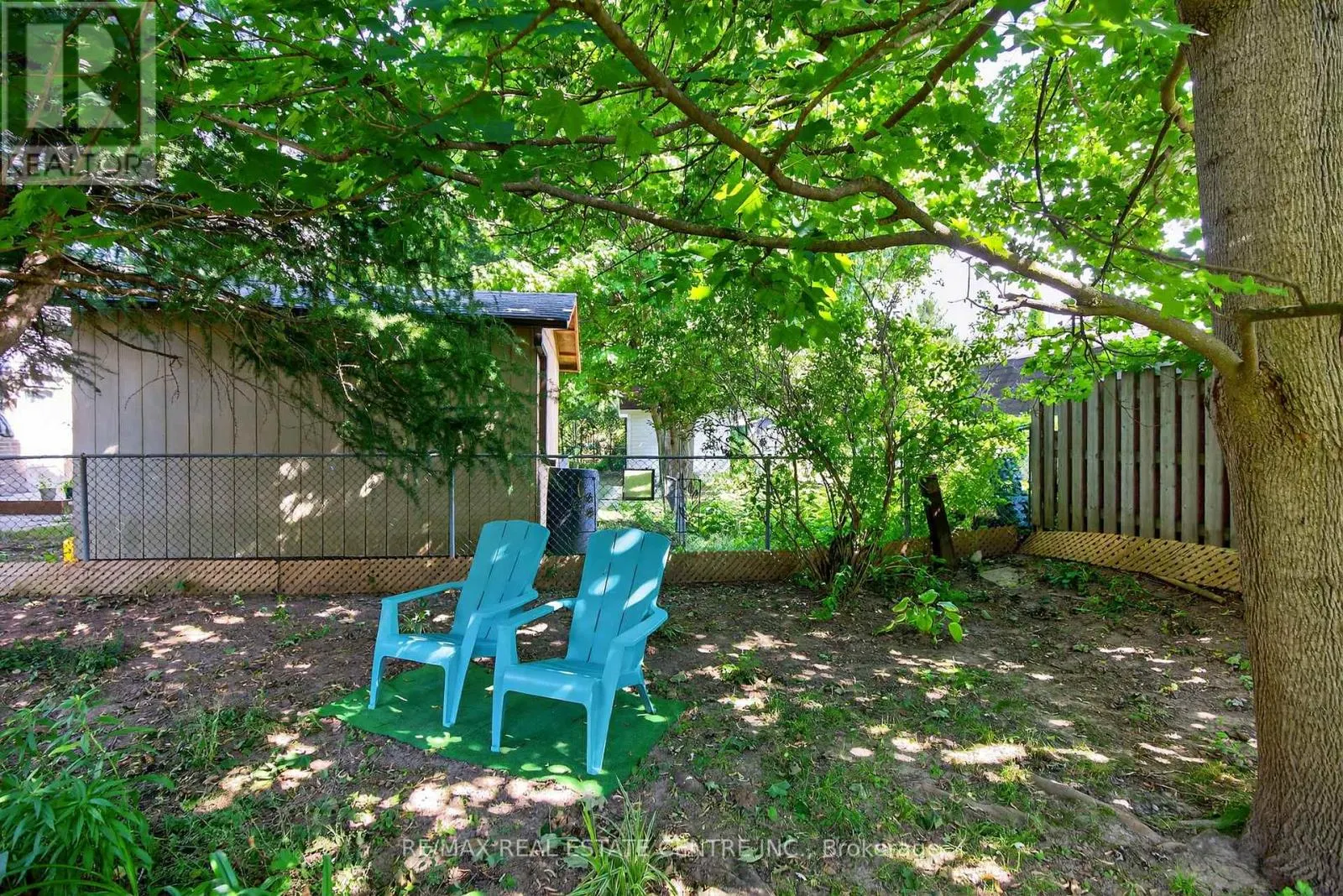 75 MAPLE CRESCENT