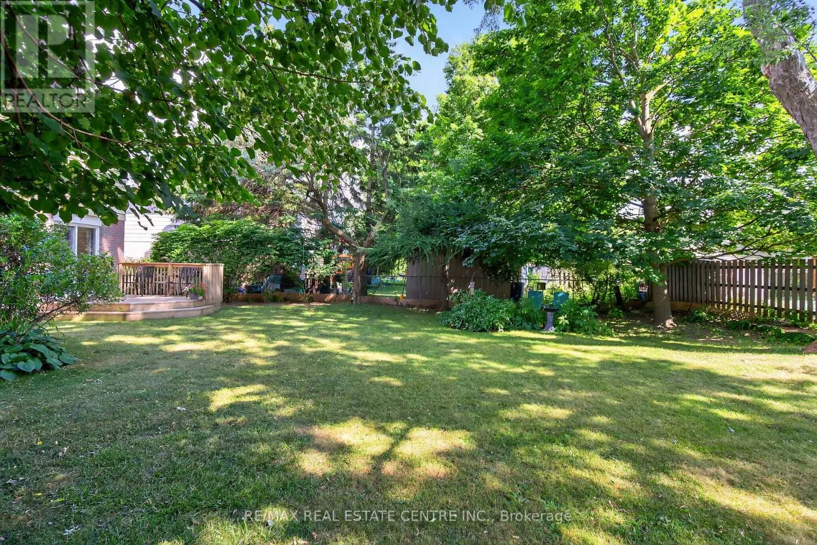 75 MAPLE CRESCENT