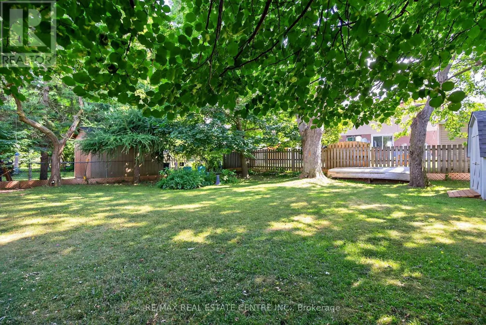 75 MAPLE CRESCENT