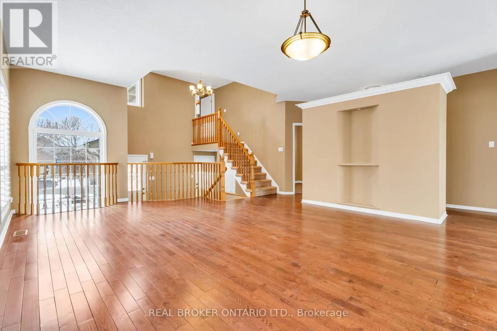 18 APPLETON DRIVE