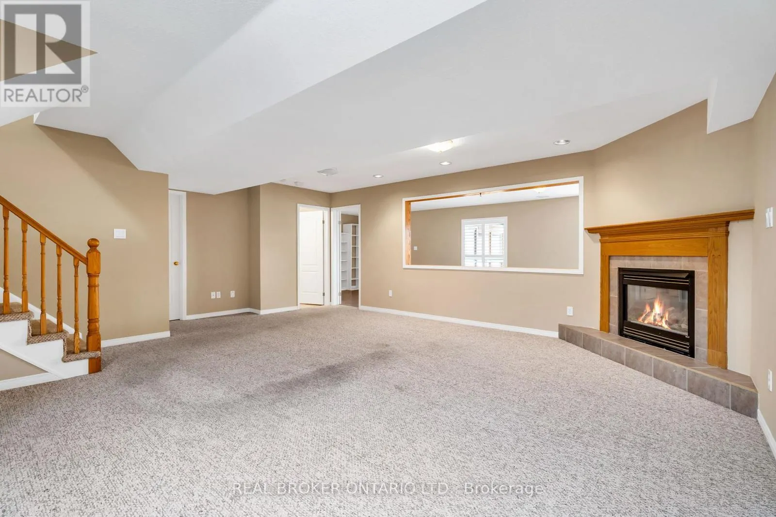 18 APPLETON DRIVE