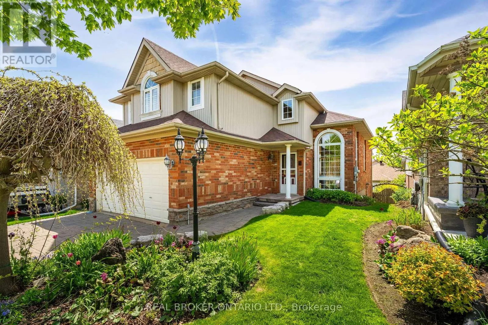 18 APPLETON DRIVE