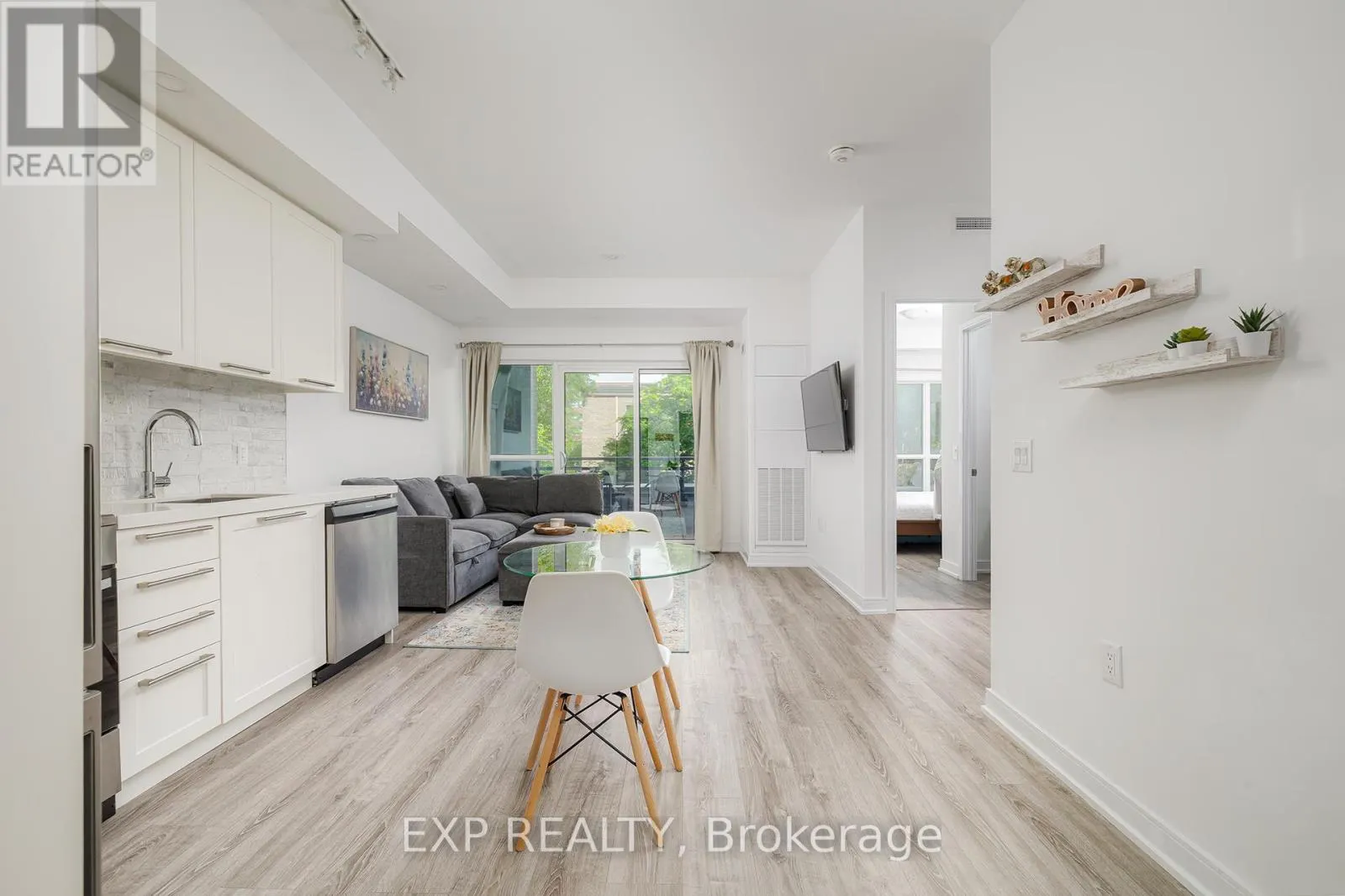 310 - 25 NEIGHBOURHOOD LANE