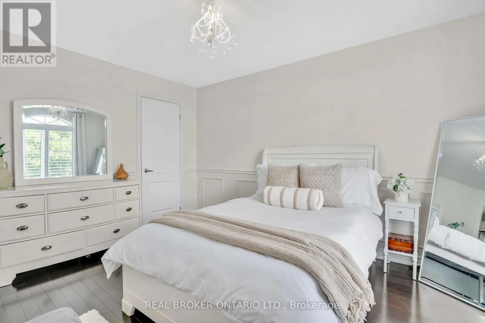 6 SILVER POND DRIVE