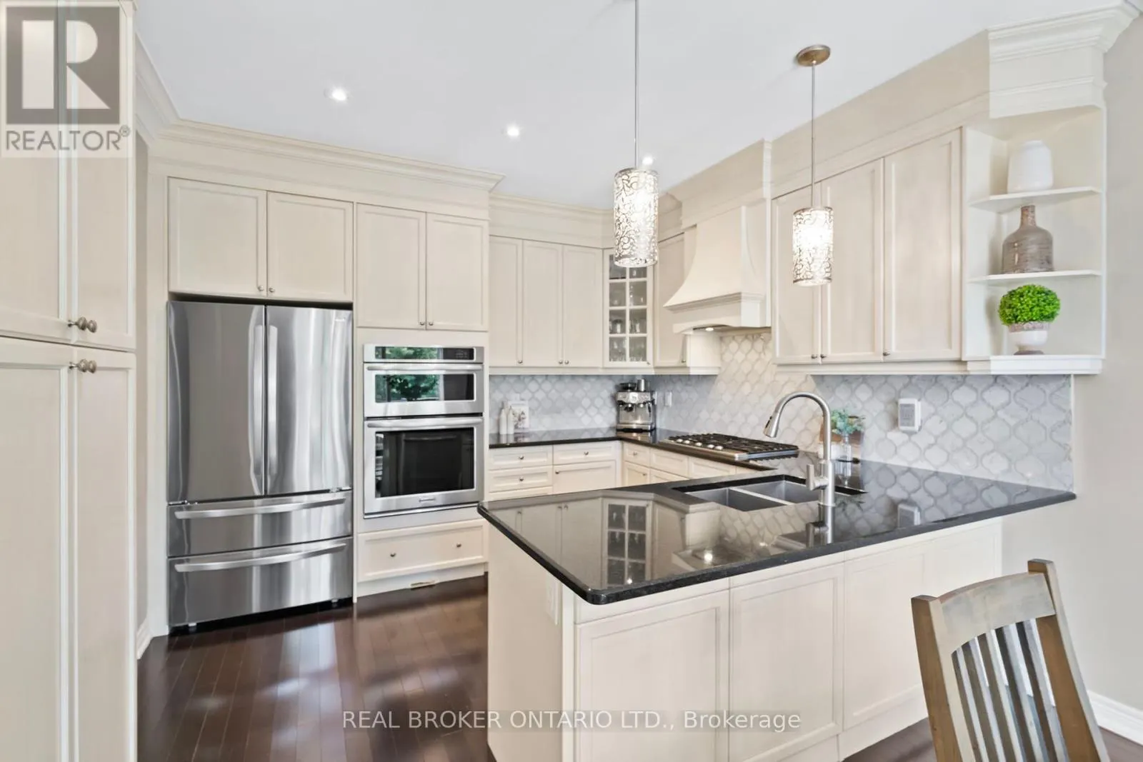 6 SILVER POND DRIVE