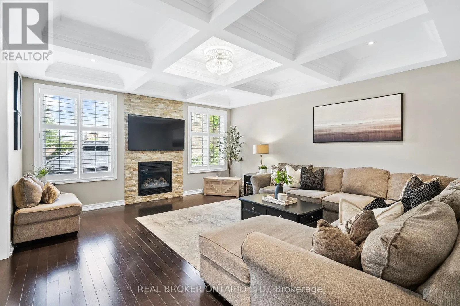 6 SILVER POND DRIVE