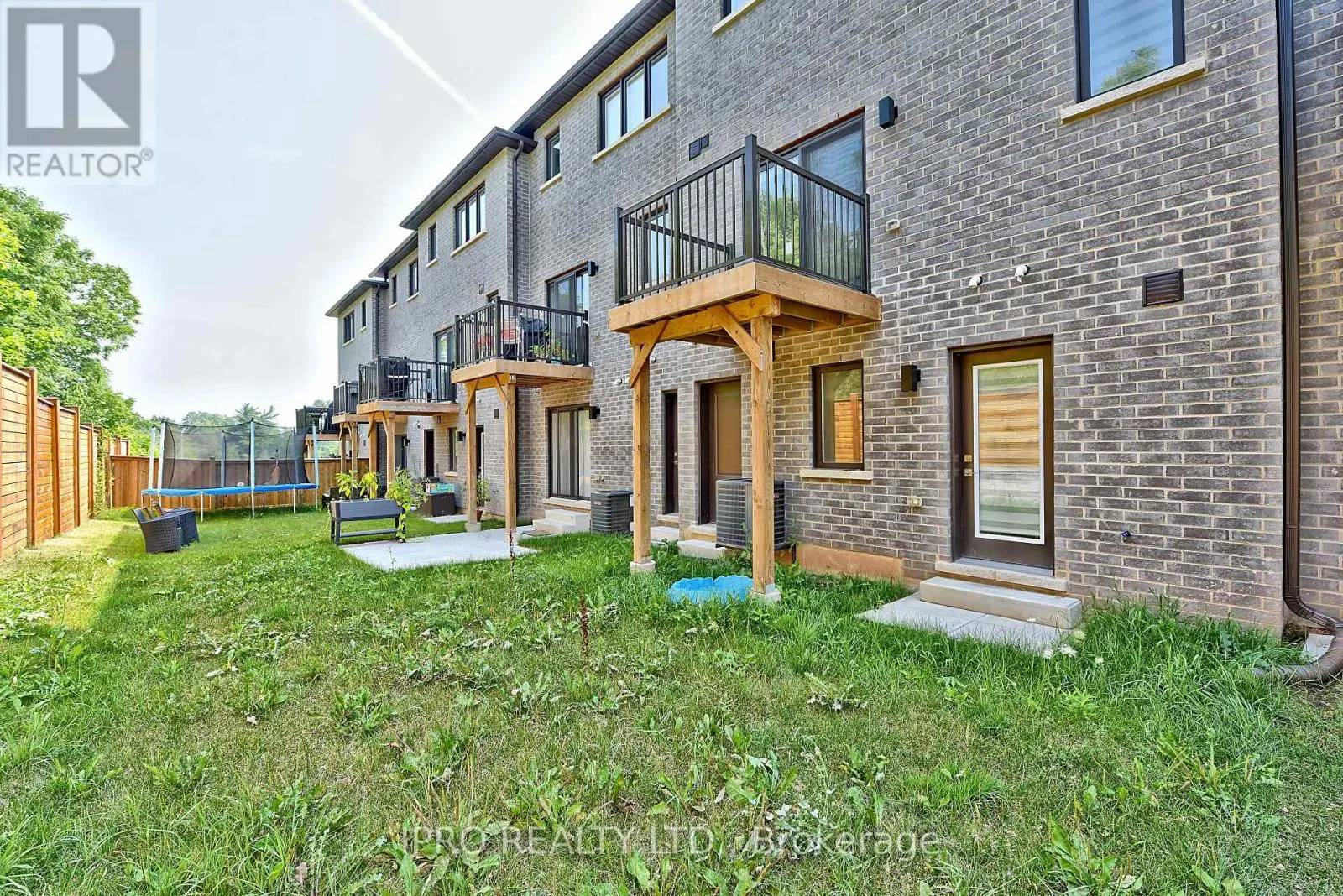 48 WINDTREE WAY