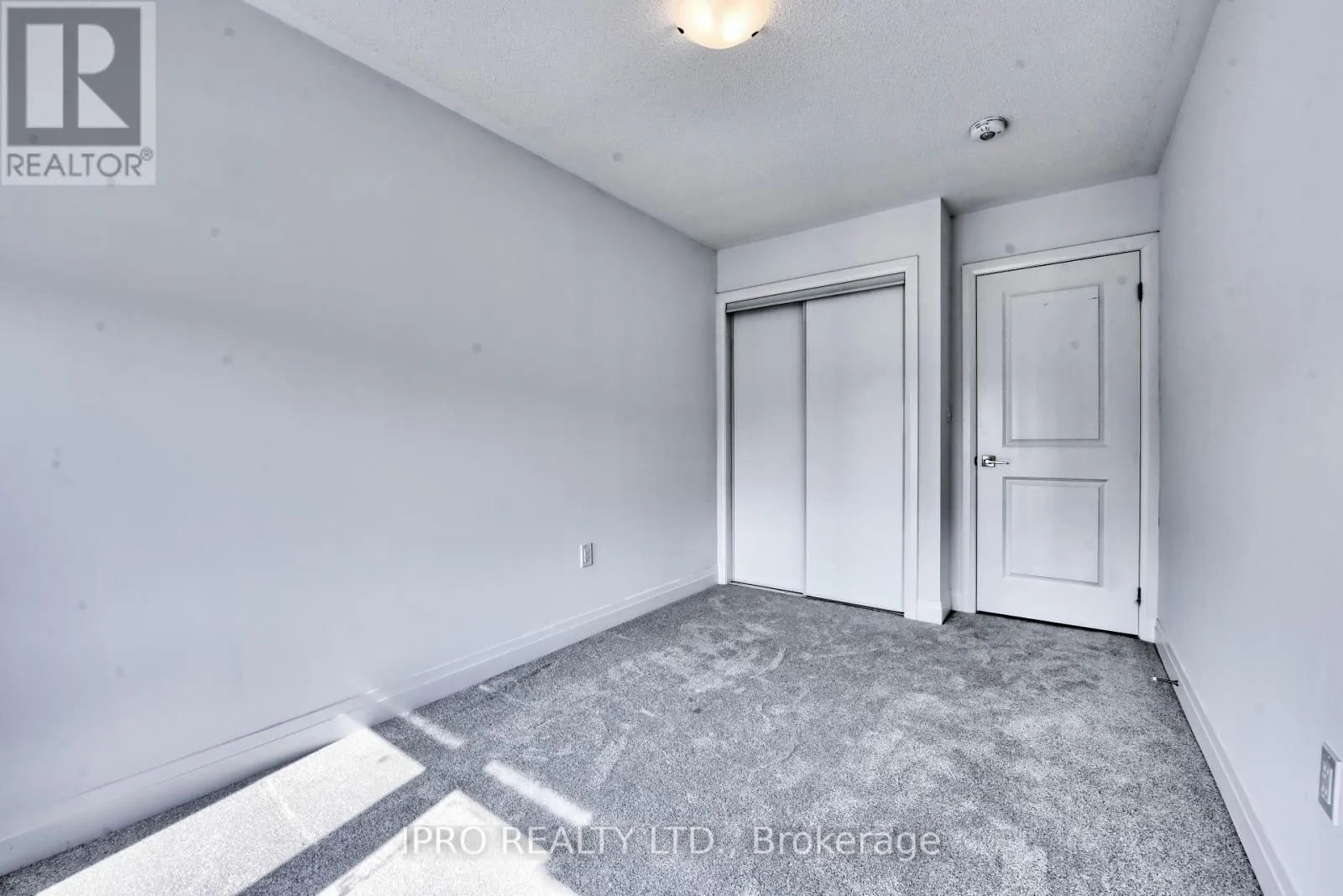 48 WINDTREE WAY