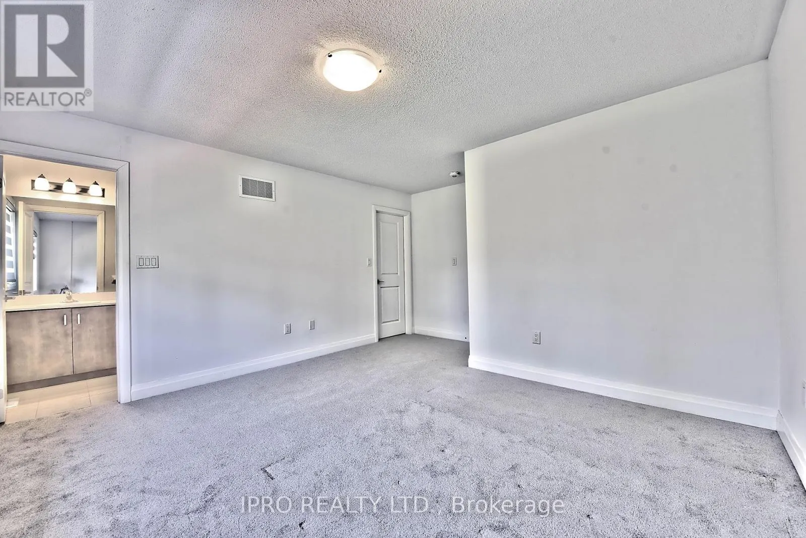 48 WINDTREE WAY