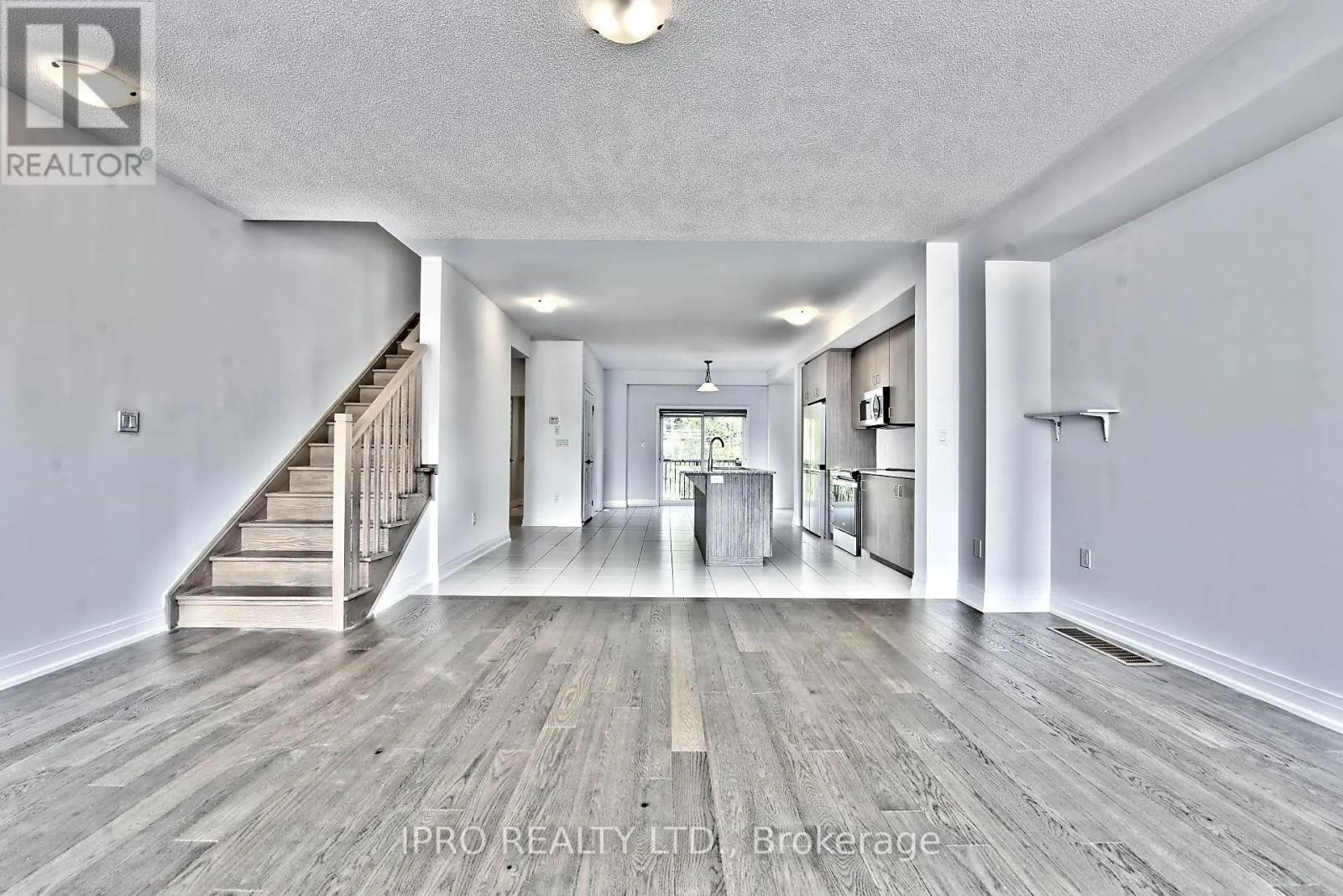 48 WINDTREE WAY