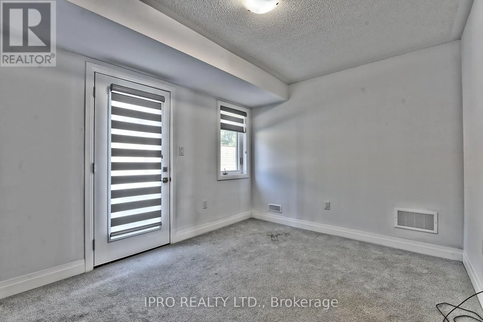 48 WINDTREE WAY