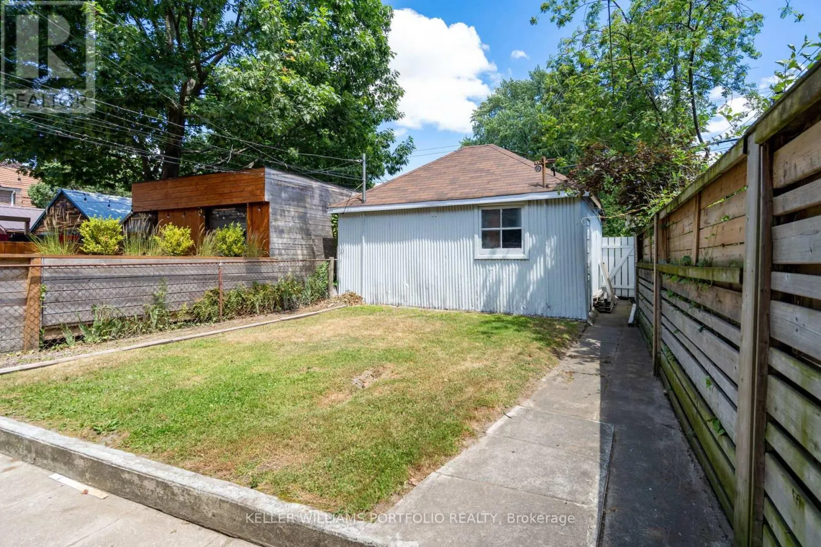 65 WESTHOLME AVENUE