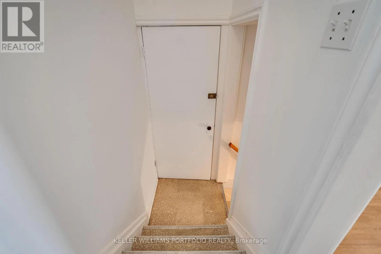 65 WESTHOLME AVENUE