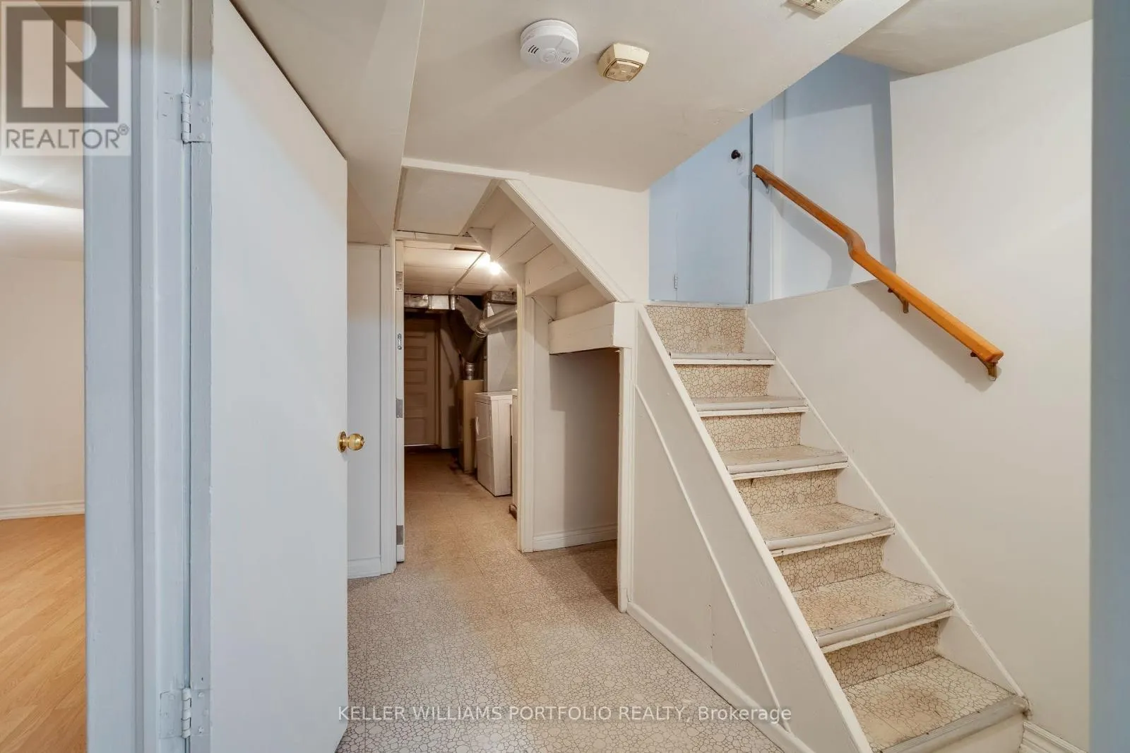 65 WESTHOLME AVENUE