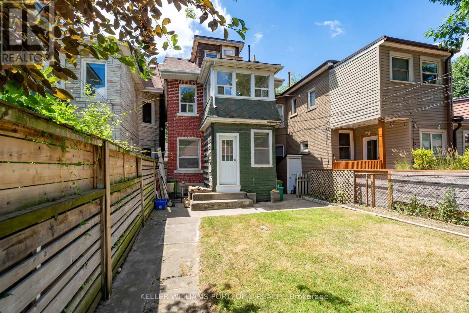 65 WESTHOLME AVENUE