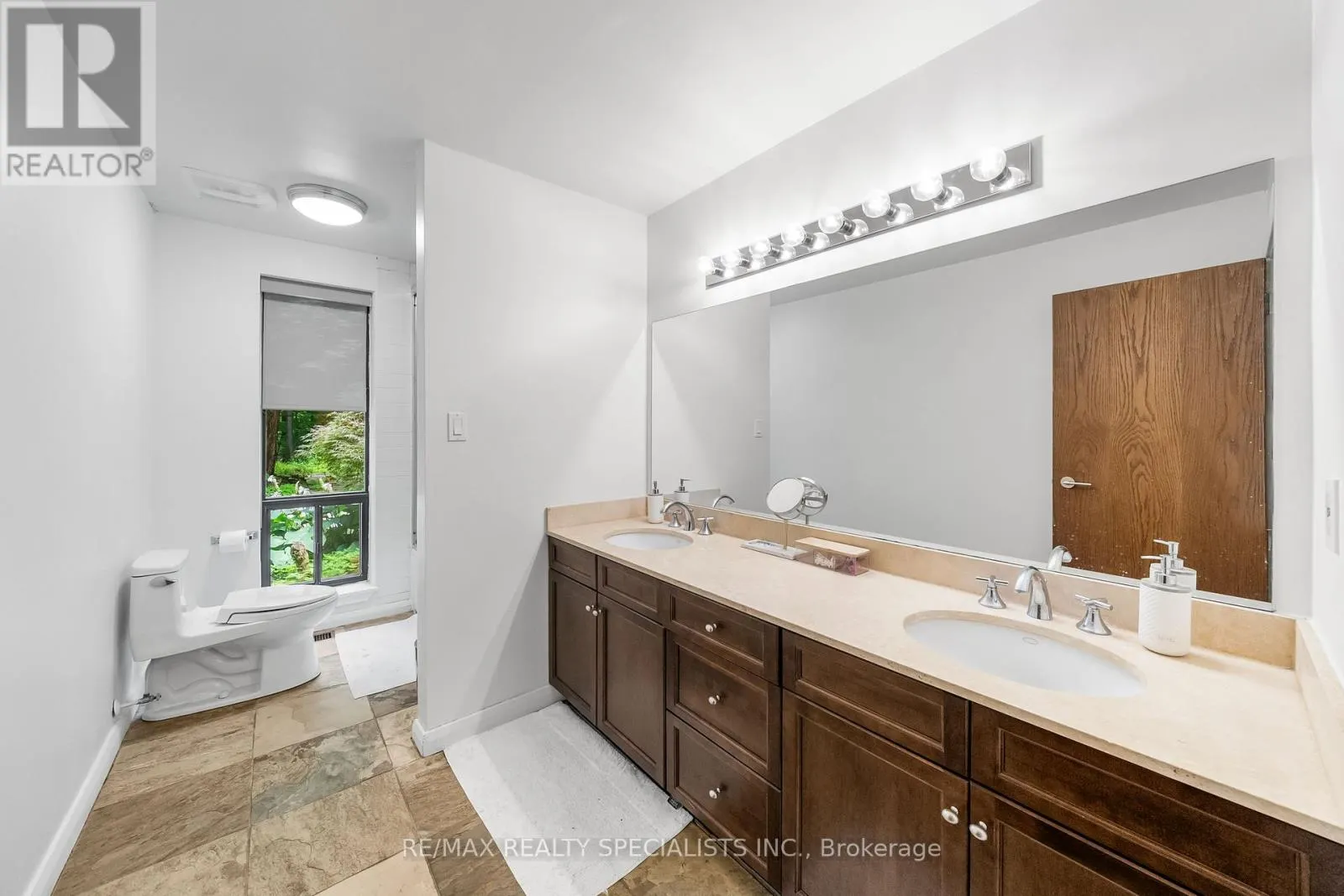 15139 ROCKSIDE ROAD