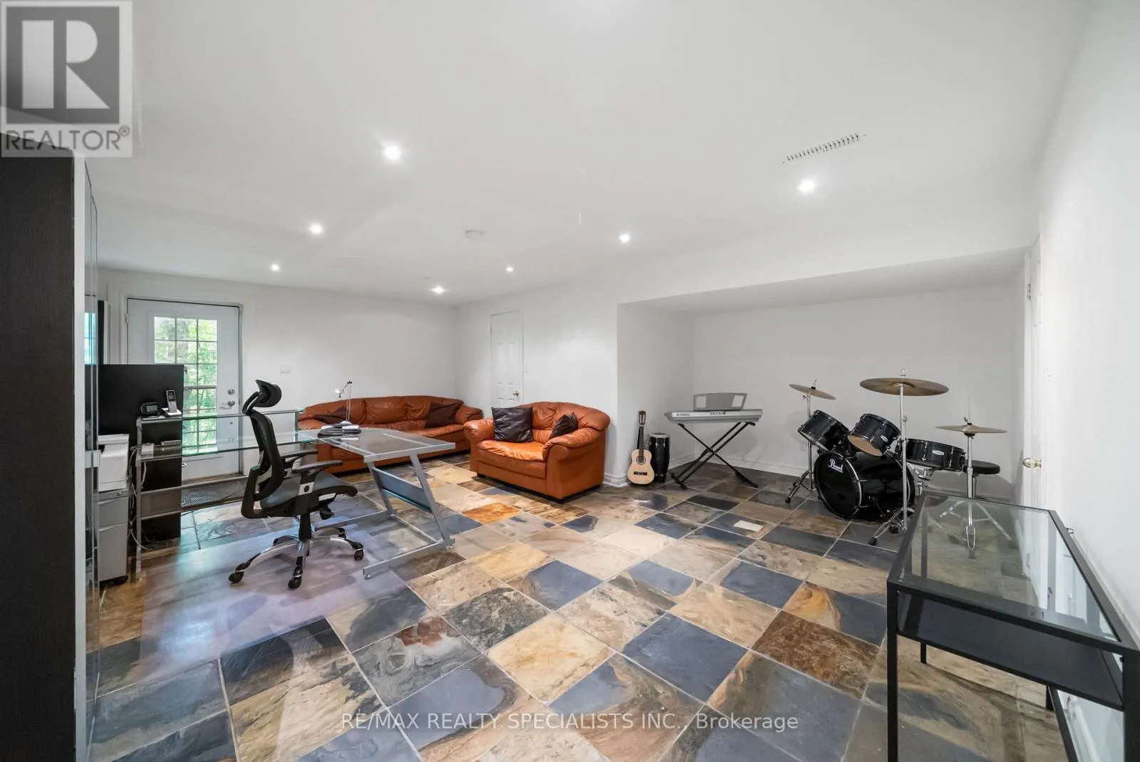 15139 ROCKSIDE ROAD