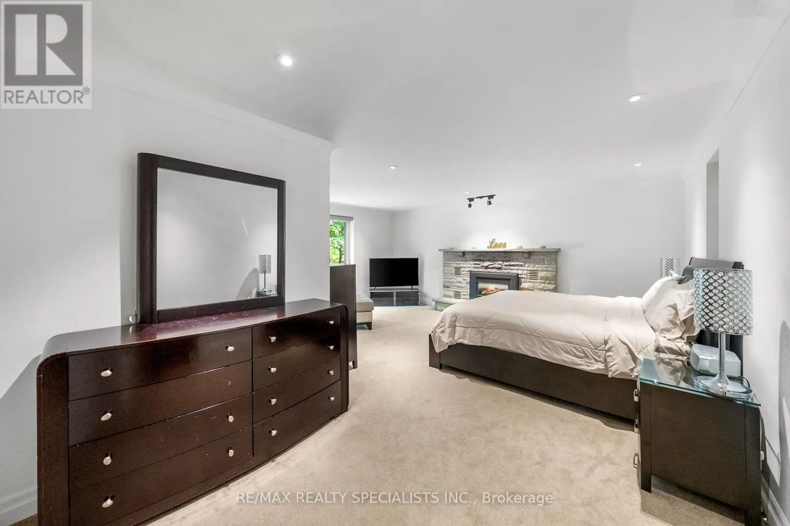 15139 ROCKSIDE ROAD
