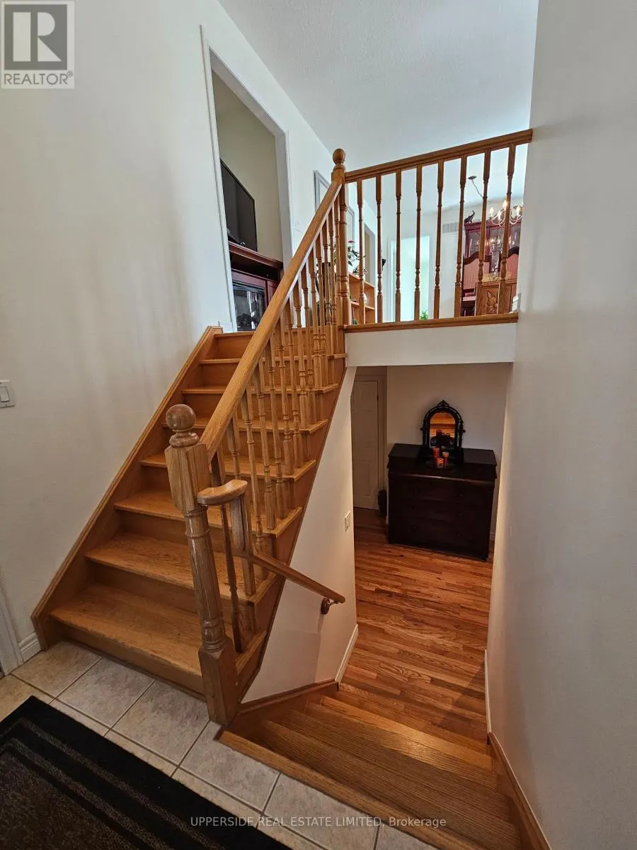 4 KINGSLEY ROAD S