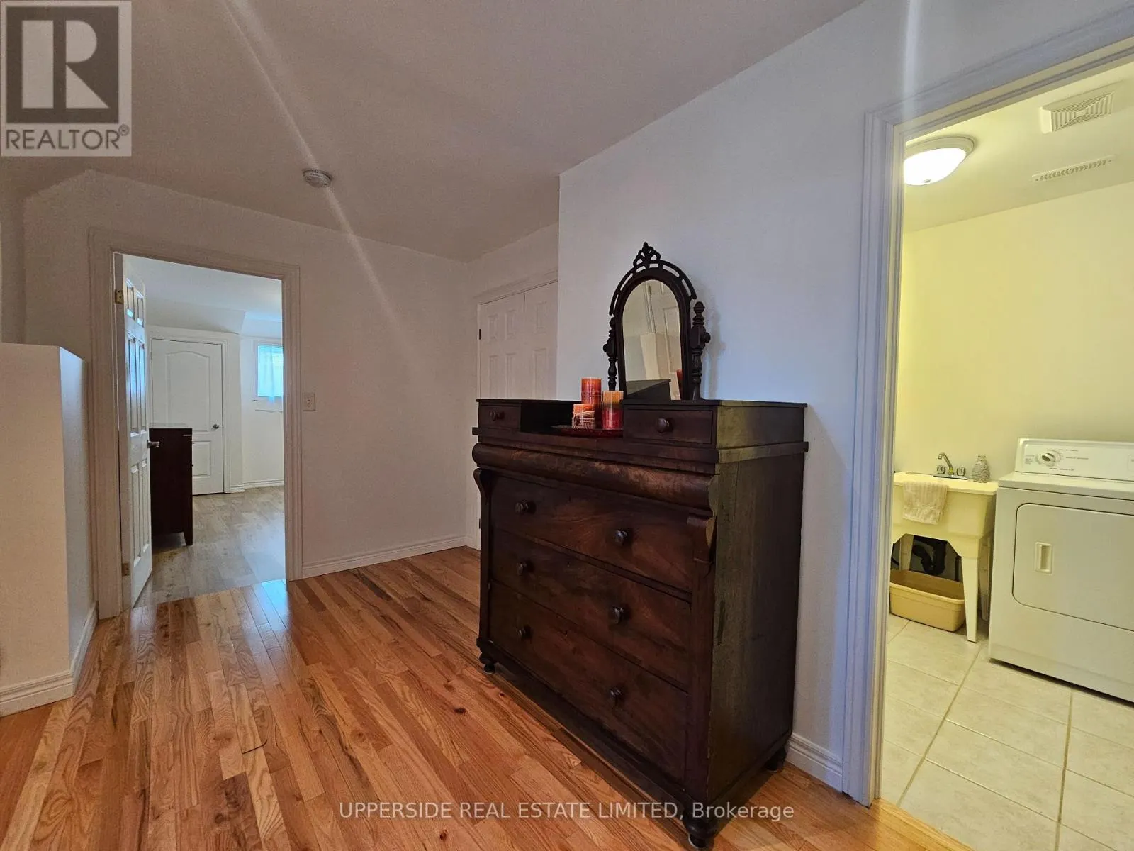 4 KINGSLEY ROAD S