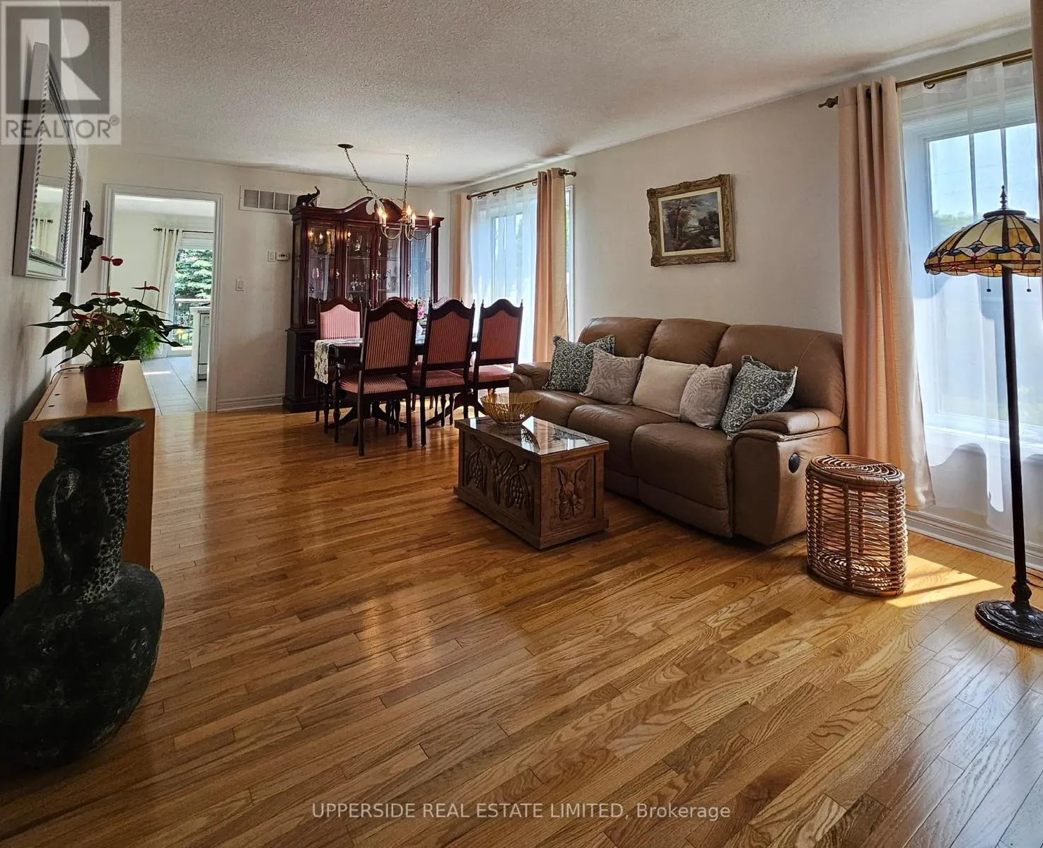 4 KINGSLEY ROAD S