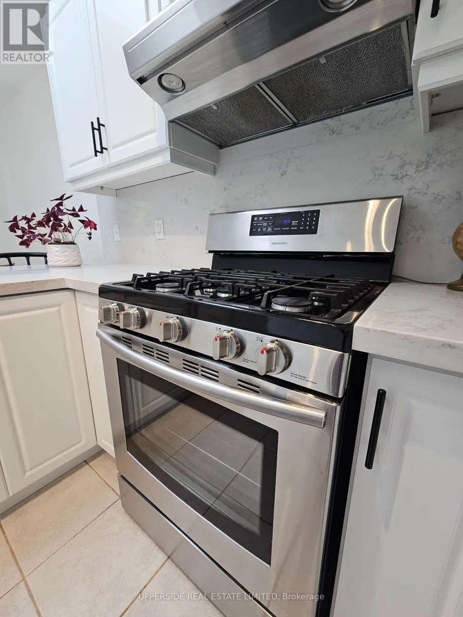 4 KINGSLEY ROAD S