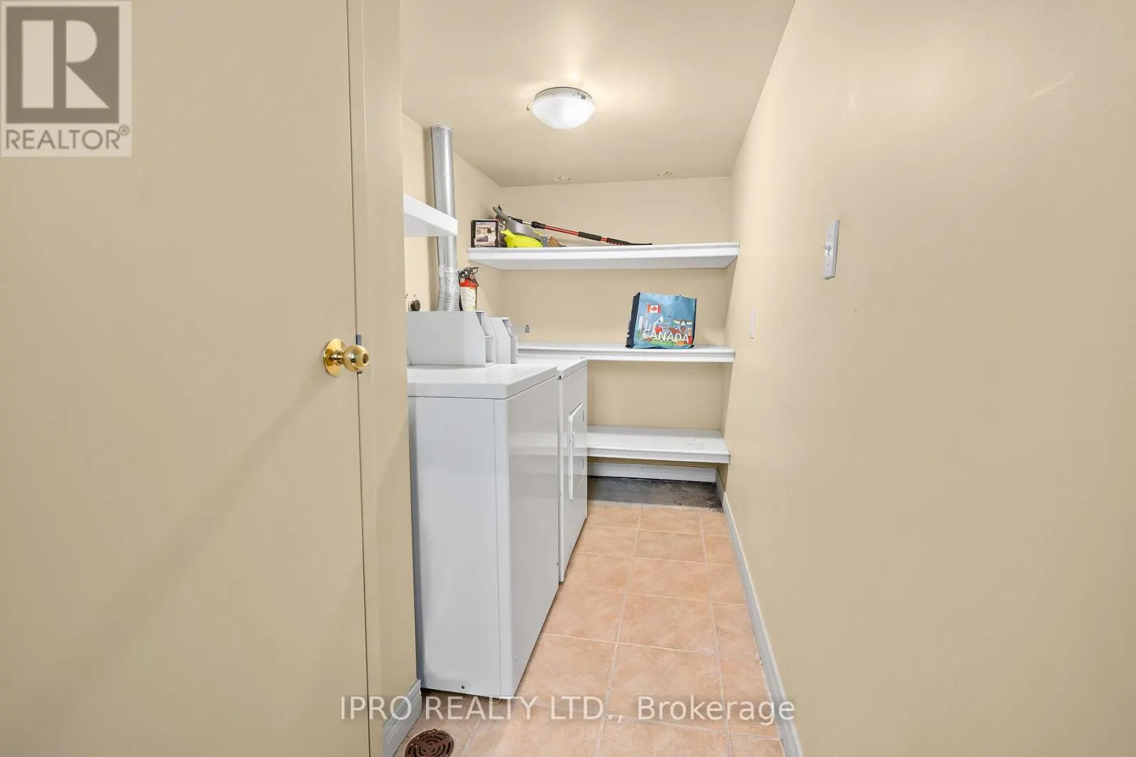 7 REXWAY DRIVE