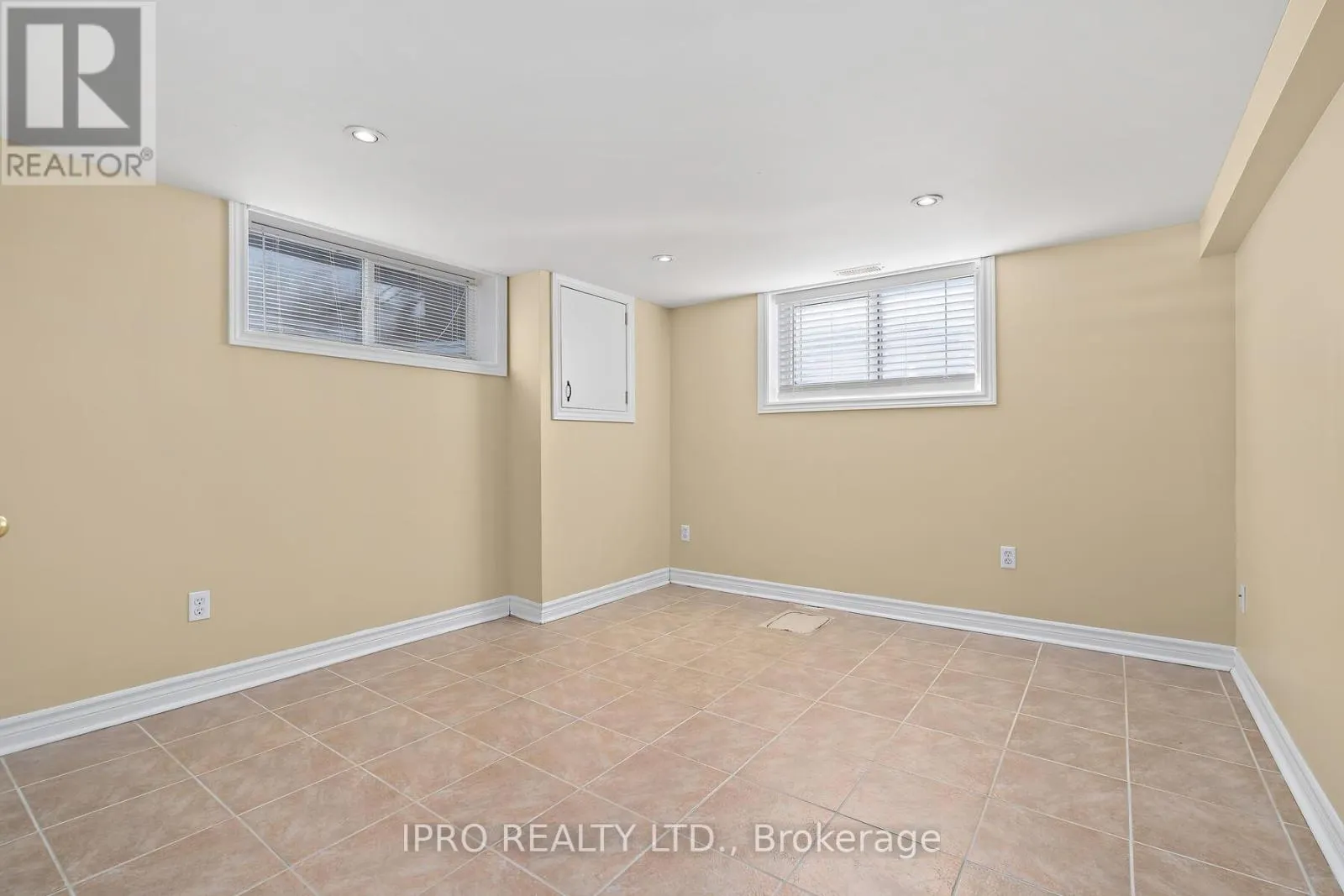 7 REXWAY DRIVE
