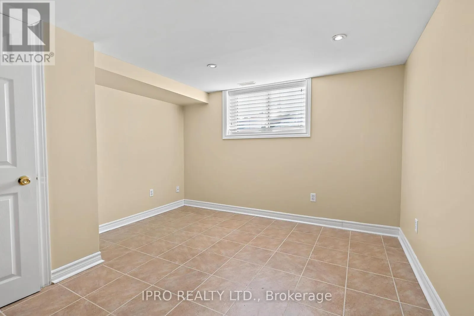 7 REXWAY DRIVE