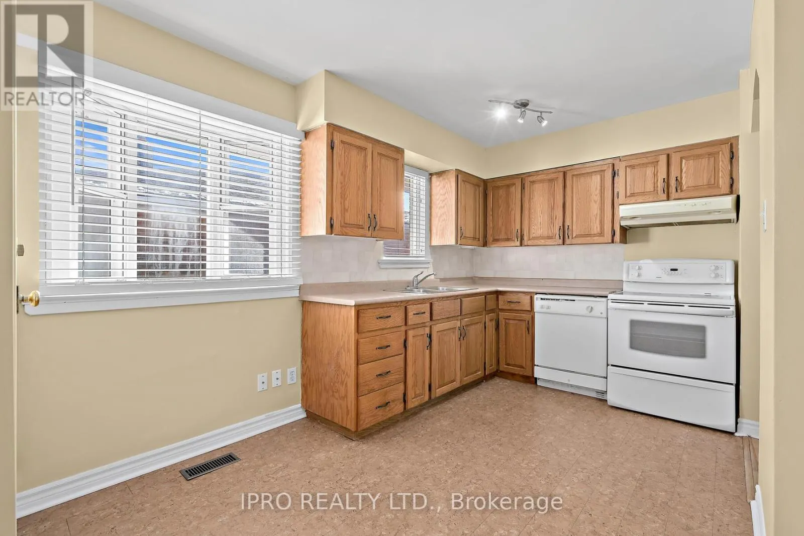 7 REXWAY DRIVE