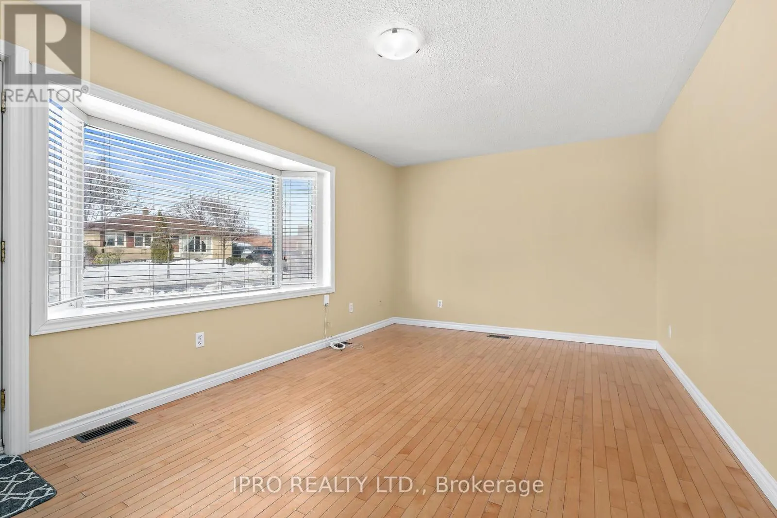 7 REXWAY DRIVE