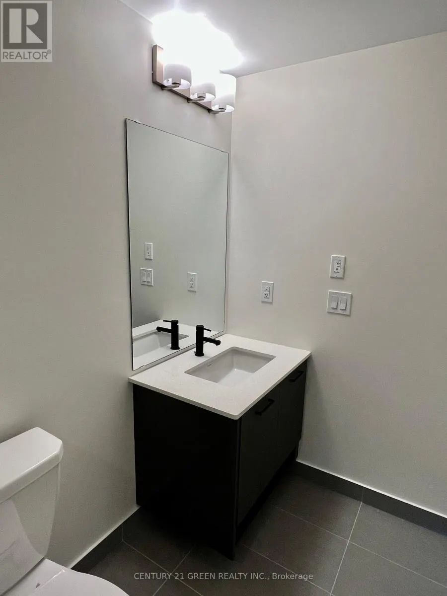 703 - 2300 ST. CLAIR AVENUE W