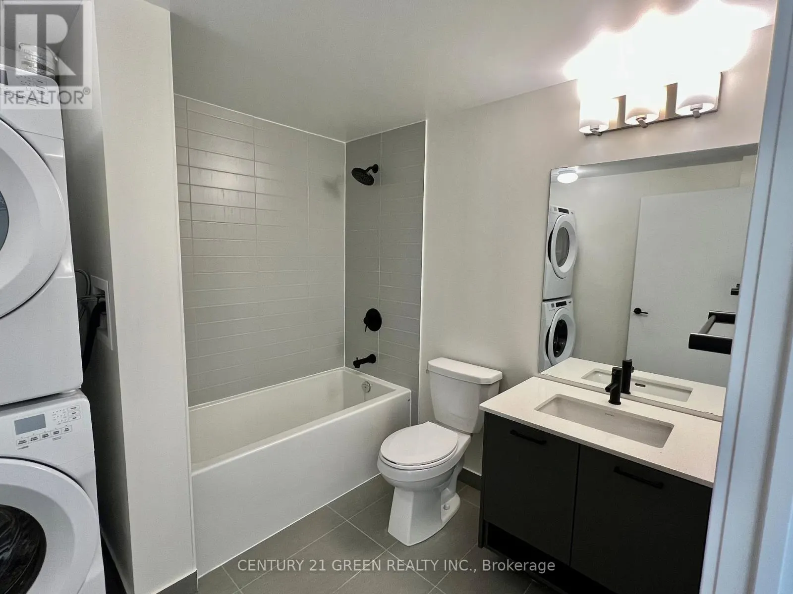703 - 2300 ST. CLAIR AVENUE W