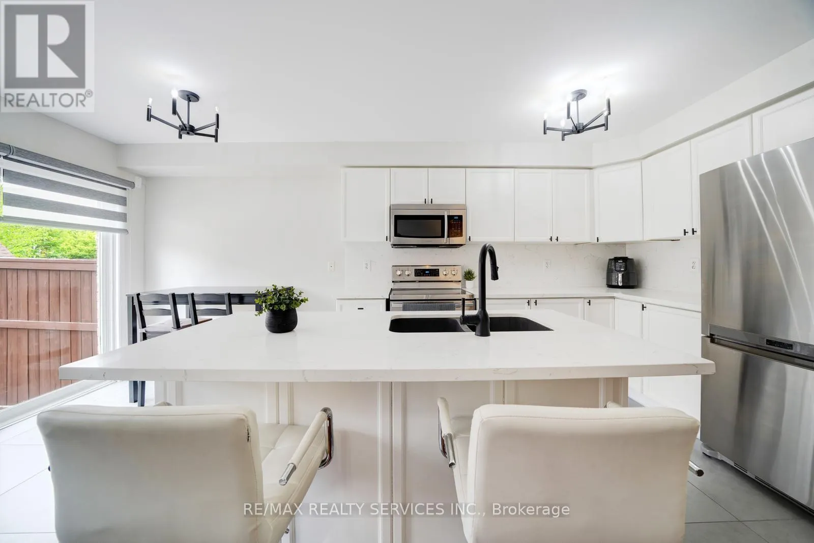 49 WOODCOTE CRESCENT