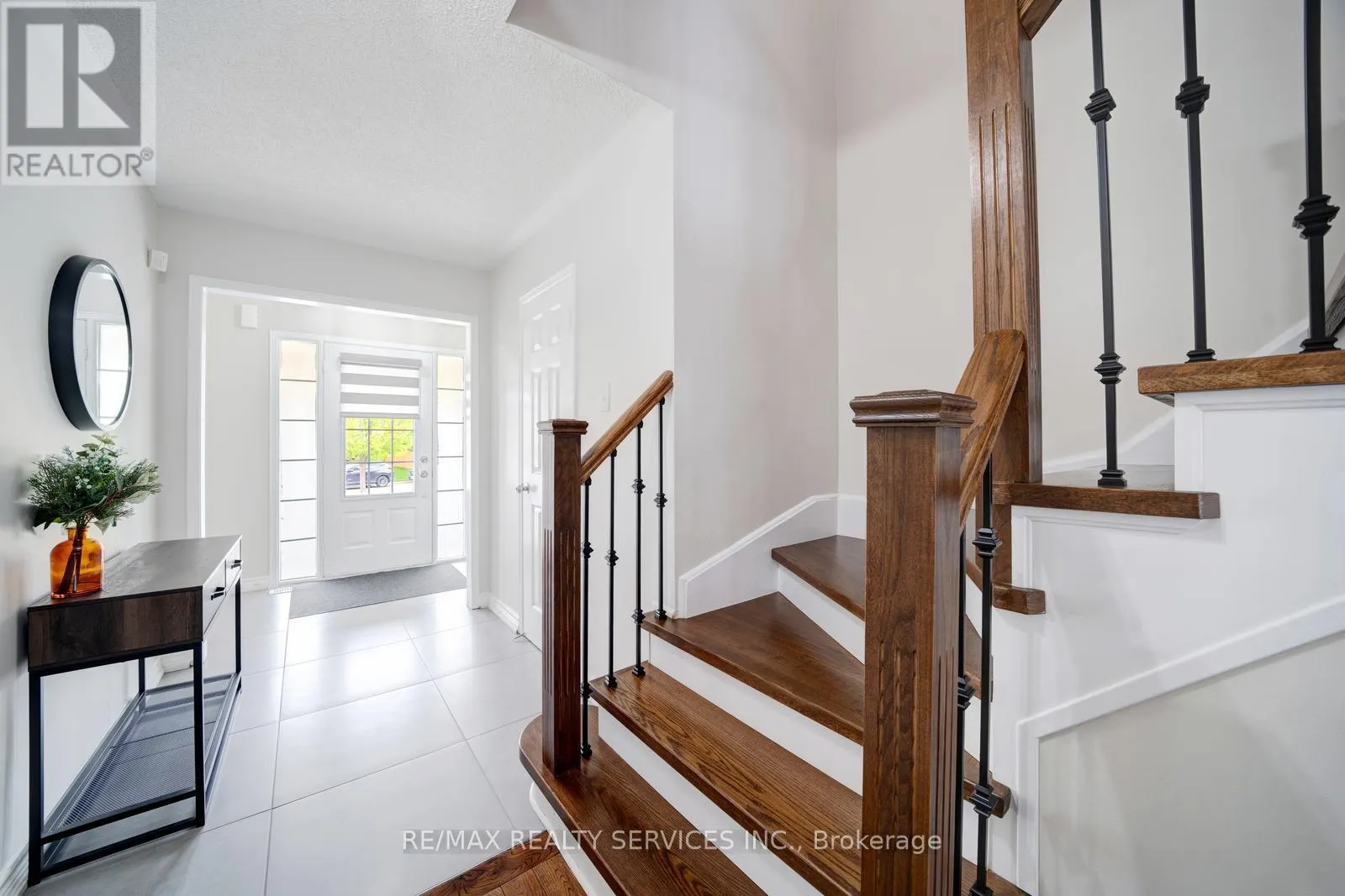 49 WOODCOTE CRESCENT