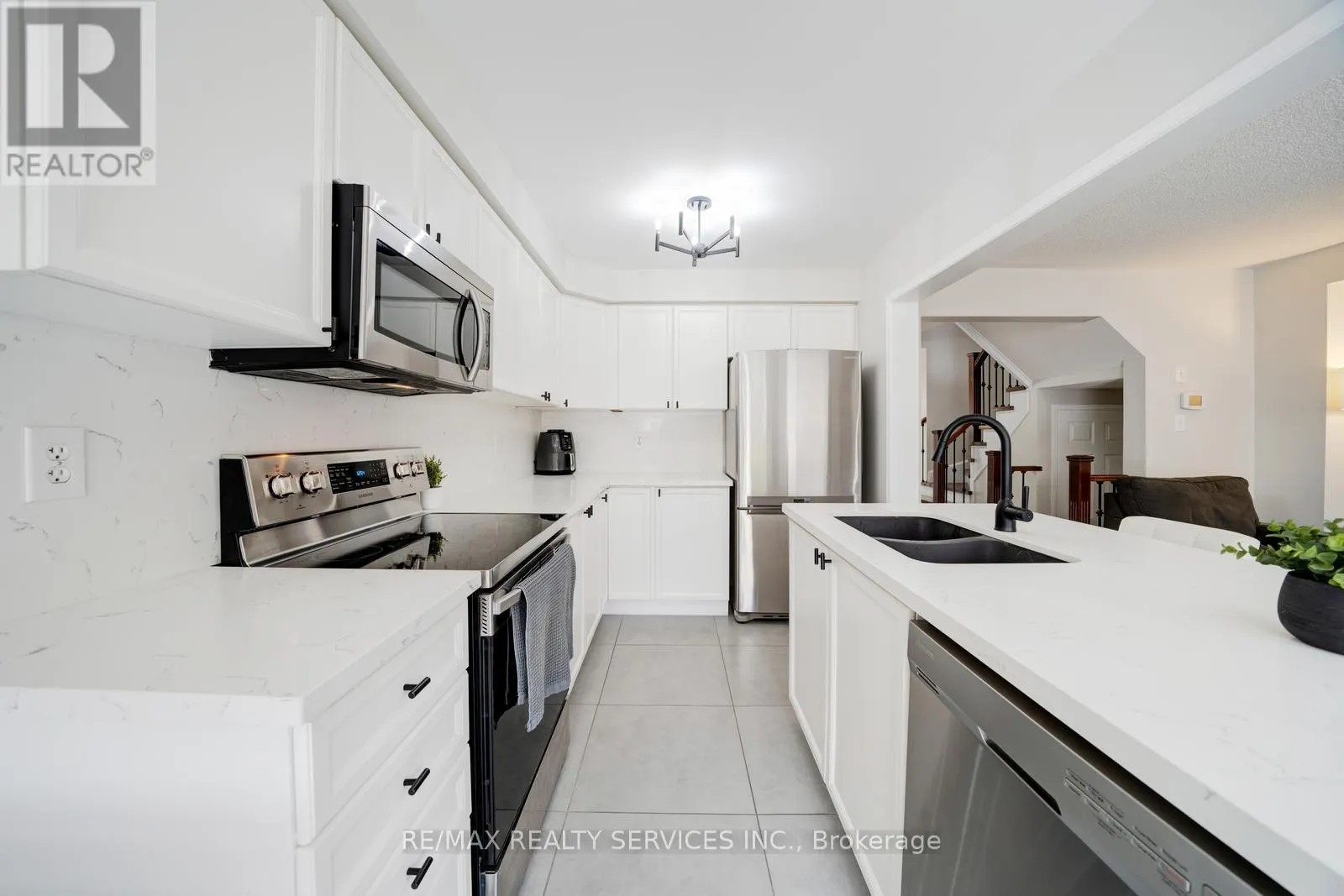 49 WOODCOTE CRESCENT
