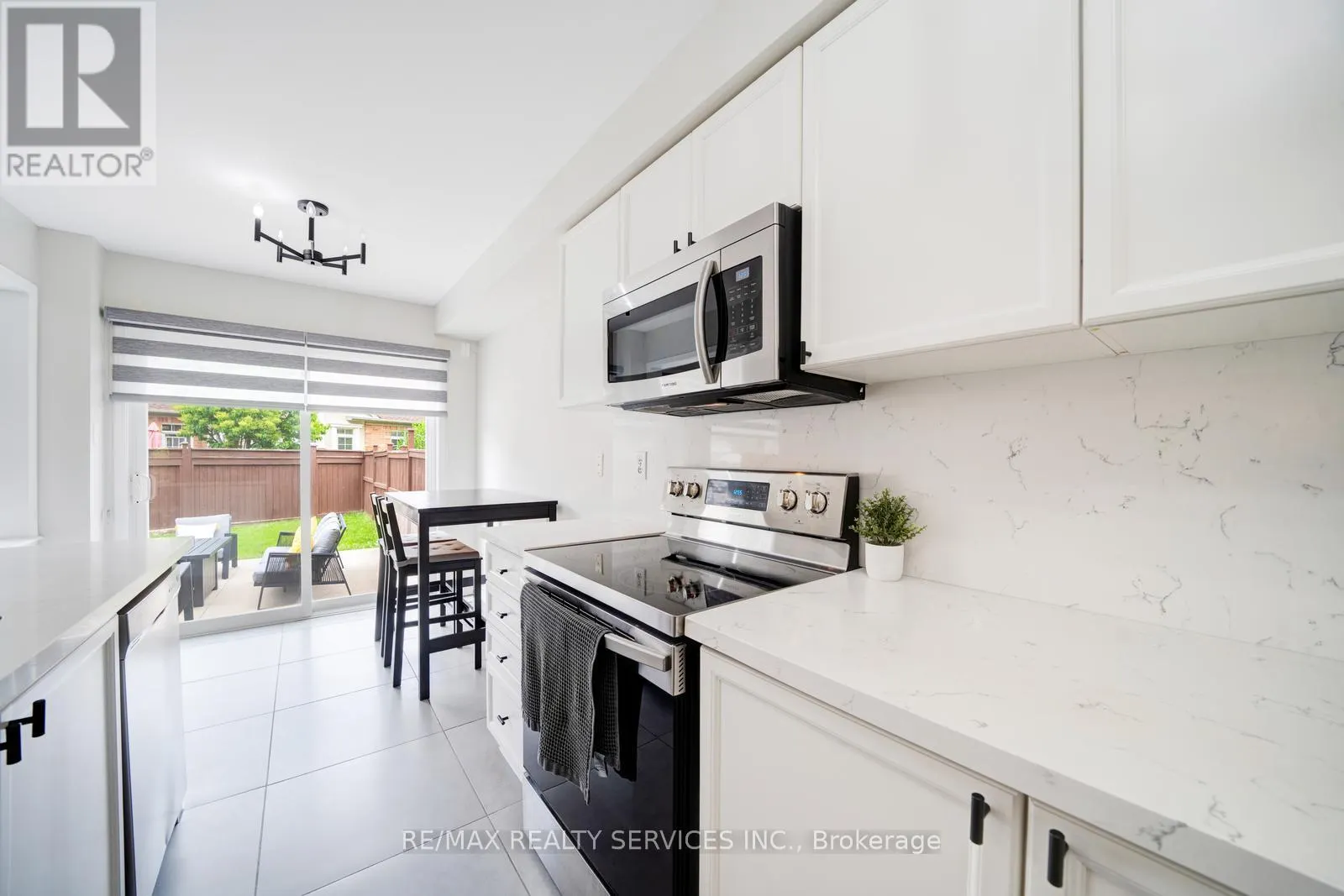 49 WOODCOTE CRESCENT