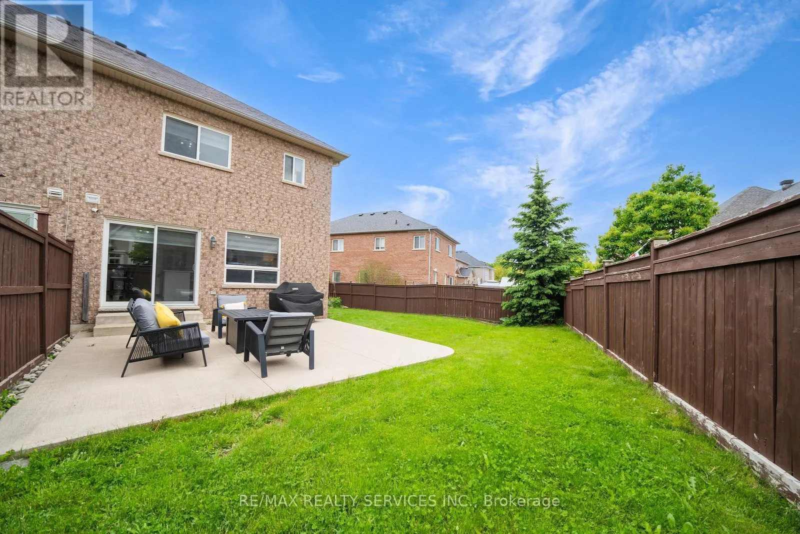 49 WOODCOTE CRESCENT