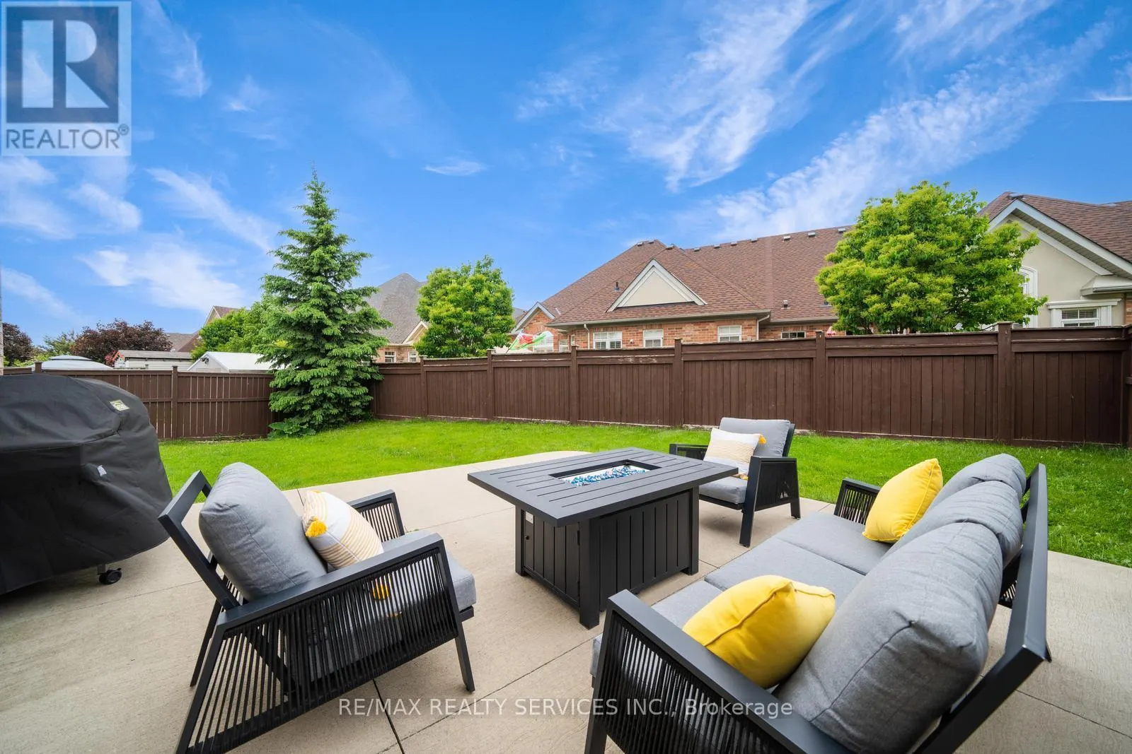 49 WOODCOTE CRESCENT