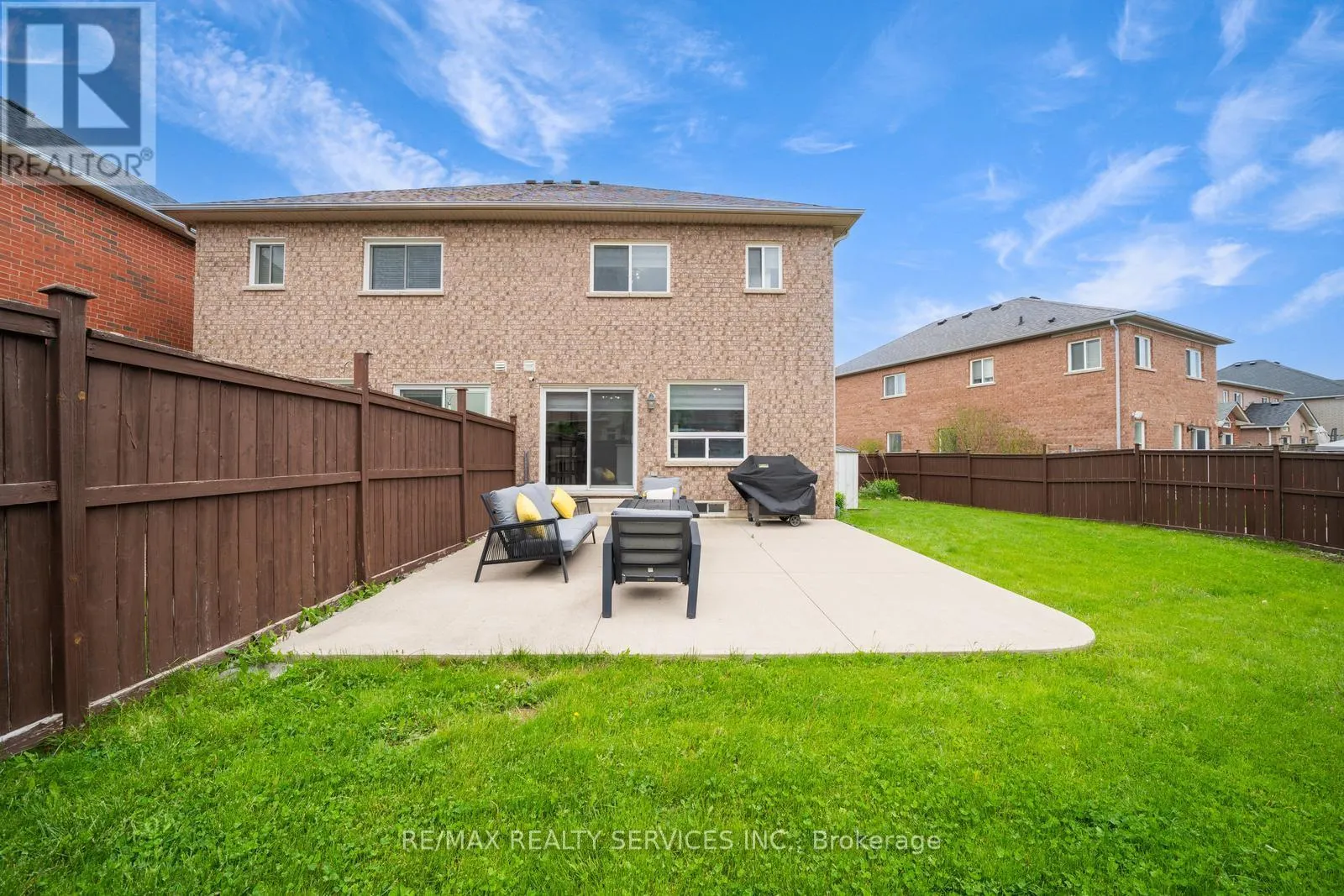 49 WOODCOTE CRESCENT