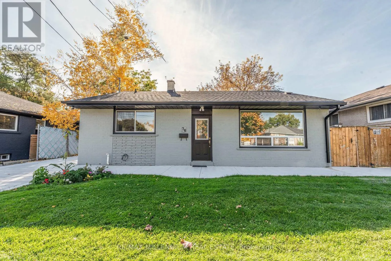 76 RAYLAWN CRESCENT