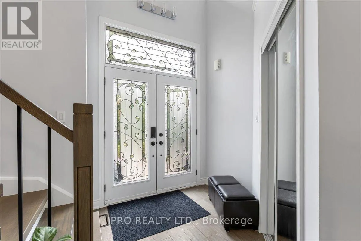 5 CHAPLIN CRESCENT