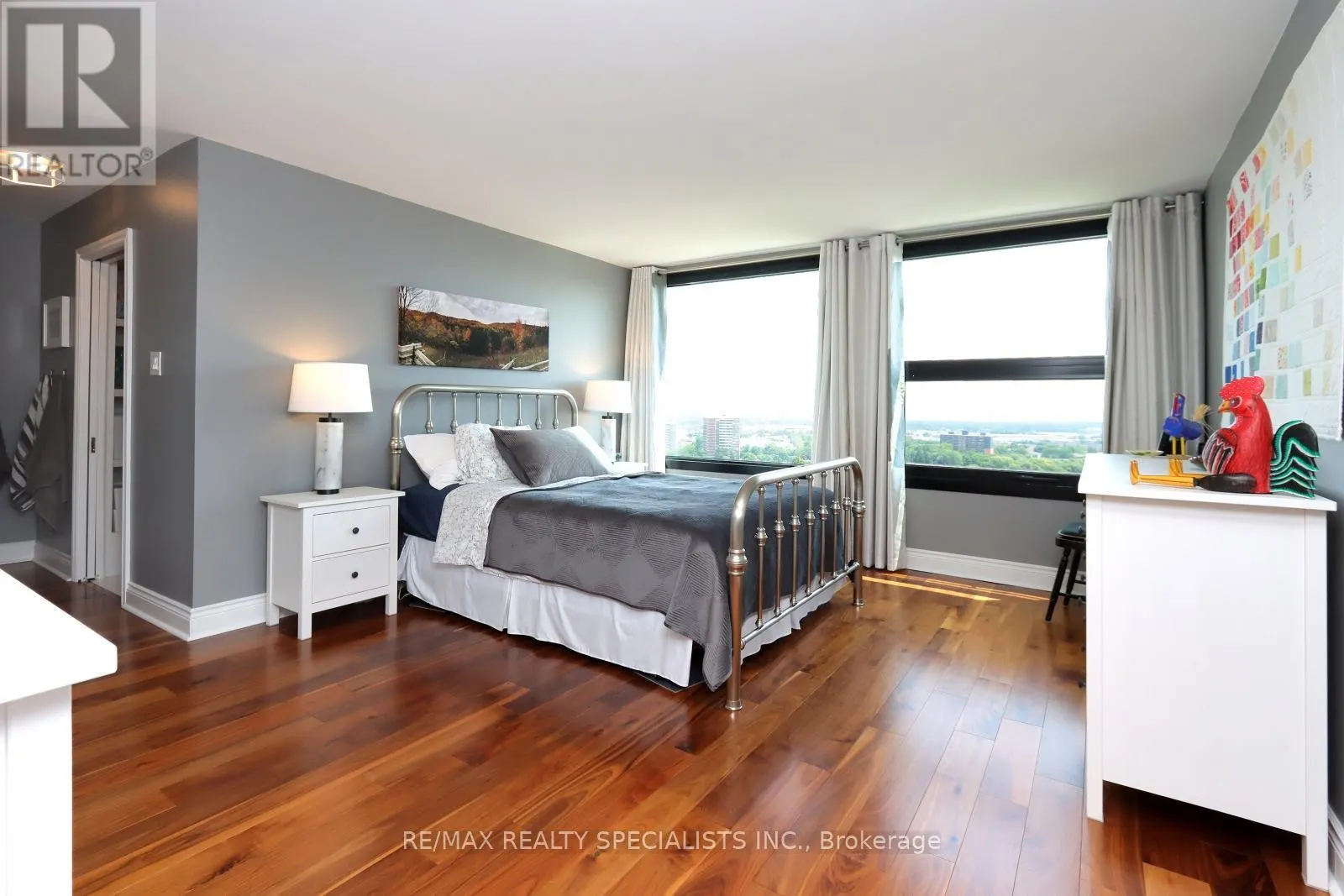 1911 - 1300 BLOOR STREET