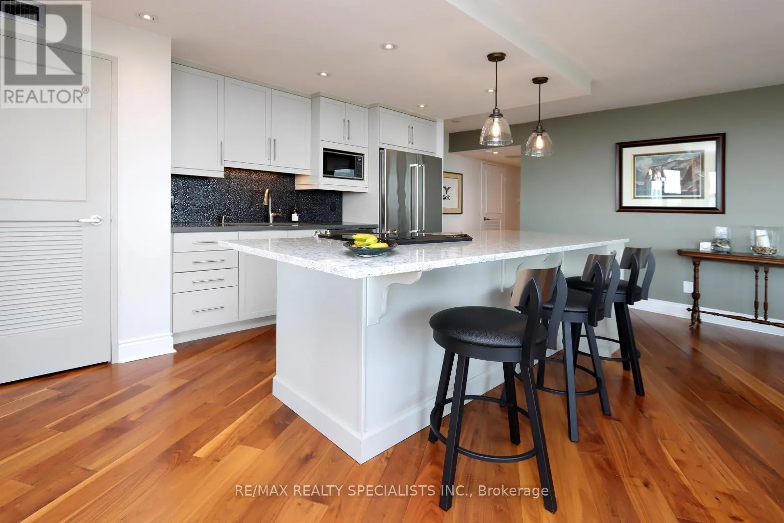 1911 - 1300 BLOOR STREET